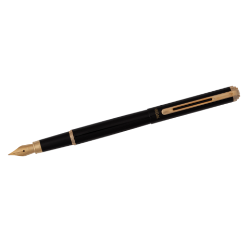 Перьевая ручка в бархатном чехле